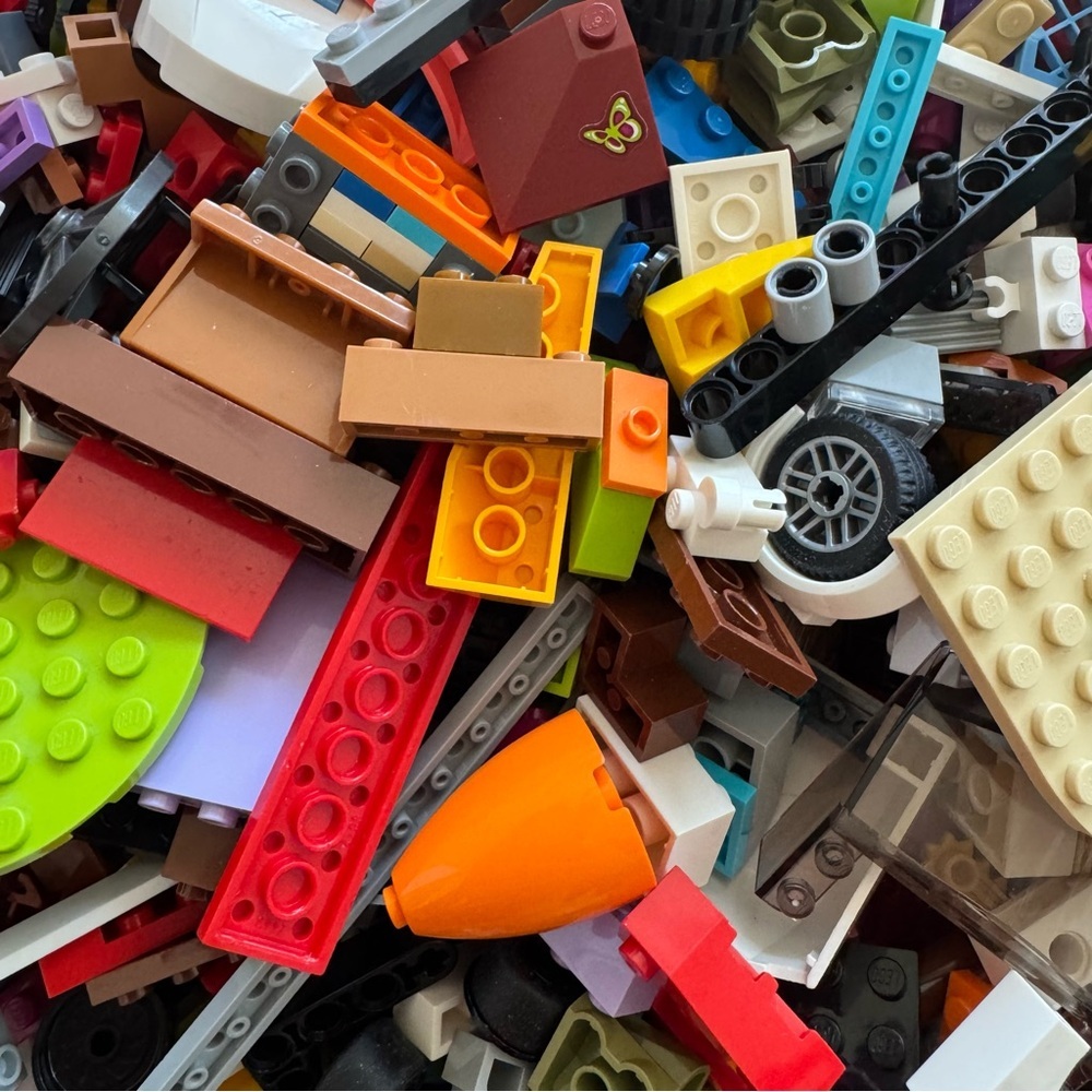 Lego Lot 5LB set Mixed Random pieces - Picture 2 of 6